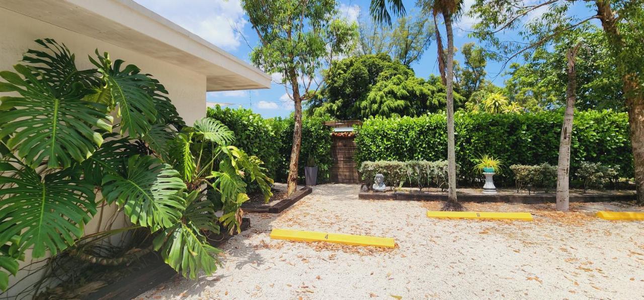 Private Aparment Studio In The Hard Of Miami Unit # 6 Opa-locka ภายนอก รูปภาพ