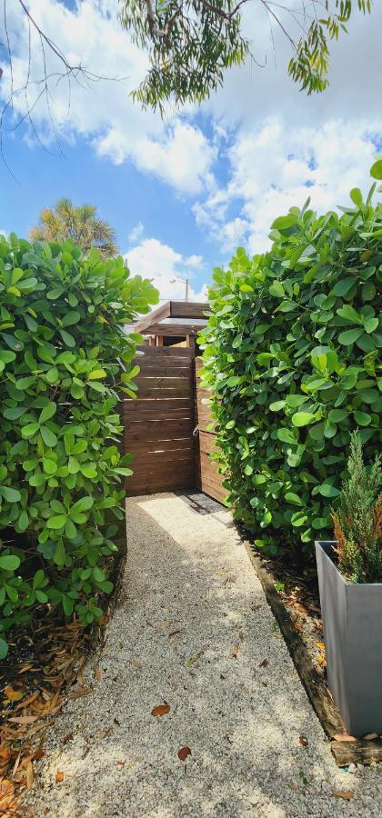 Private Aparment Studio In The Hard Of Miami Unit # 6 Opa-locka ภายนอก รูปภาพ
